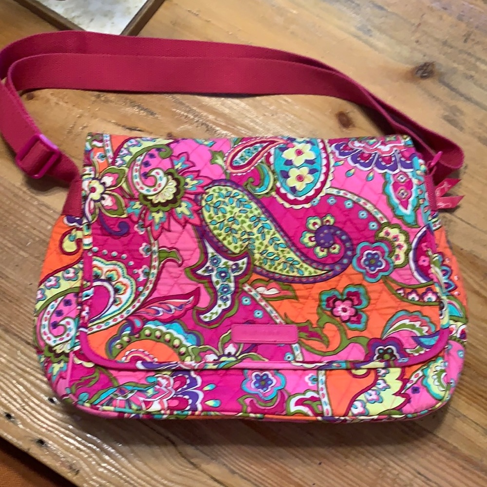 Pink Vera Bradley messenger bag